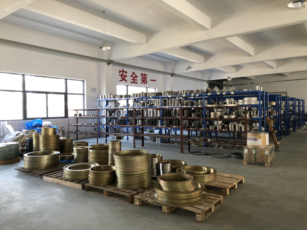 廠房設(shè)備